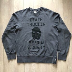 Uniqlo x Star Wars Death Trooper Crew Neck Sweatshirt in Dark Grey Size M